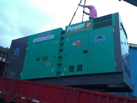 遵义柴油发电机组转速不稳定时，如何对发动机进行维护？