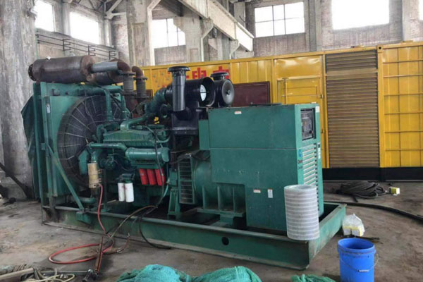 遵义发电机组的空气滤清器应该如何保养？