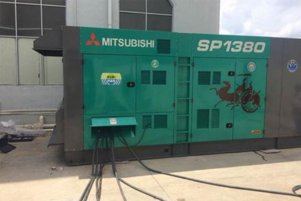 遵义为什么有些柴油发电机组的输出电压可以调节？